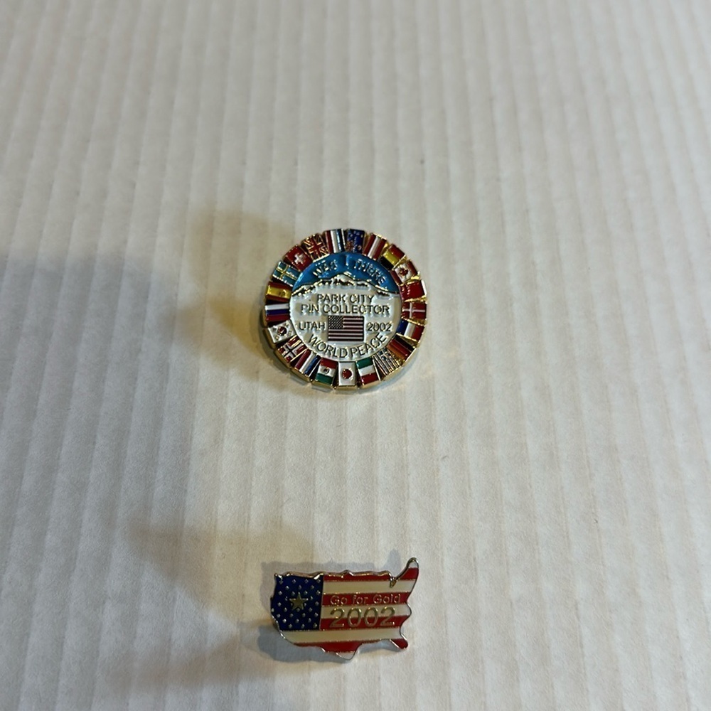 World Peace Winter Olympic Games set of 2 collectors pins Park Coty Utah 2002